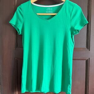 TALBOTS | The Talbots Tee Kelly Green V Neck Short Sleeve Pima Cotton T-Shirt